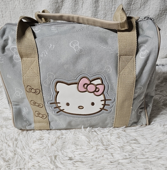 Hello Kitty by Sanrio 1976-2015 Gray & Tan Duffle Bag Overnighter Weekender VTG - Picture 2 of 5